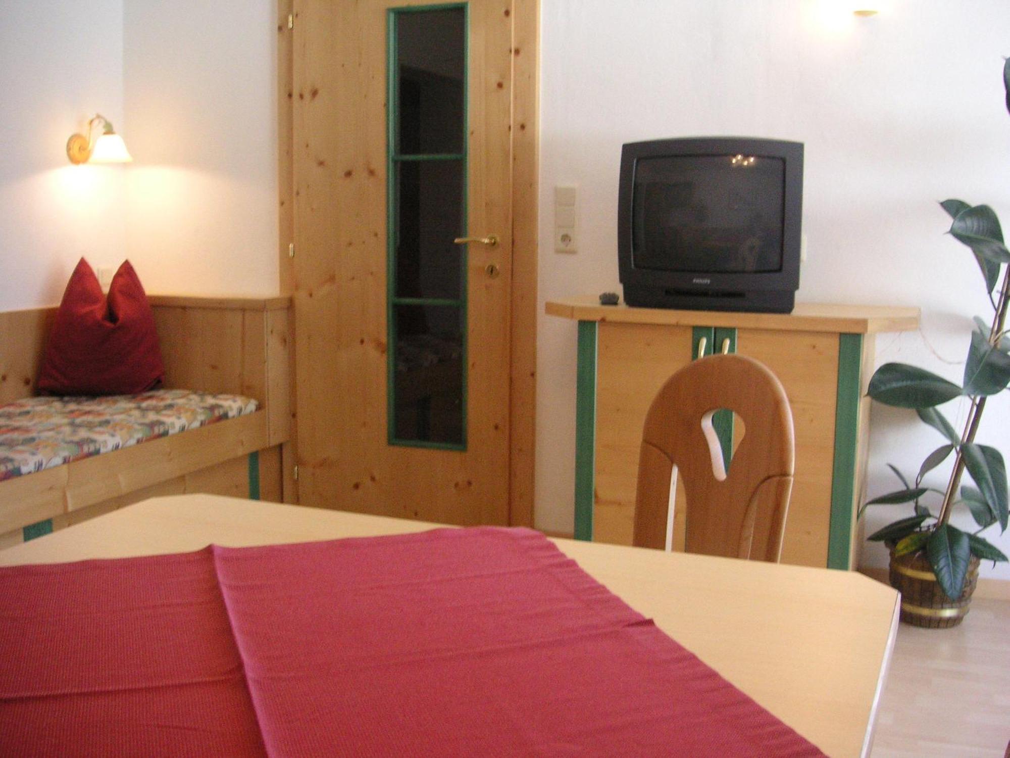 Gaestehaus Manuela - Familie Rantner Seefeld in Tirol Phòng bức ảnh